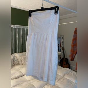 White strapless dress